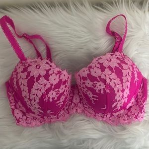 Like New Victoria’s Secret Dream Angels Bra Hot Pink Lace